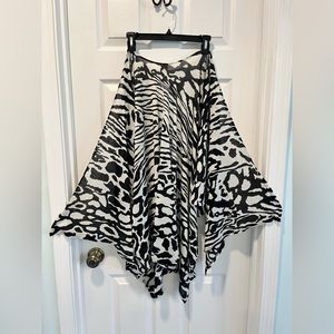 Black and White Shawl